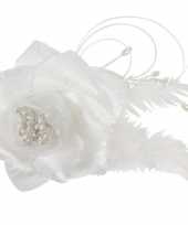 Meisjes 2x bruiloft huwelijk corsages wit 9 cm met roos en parels
